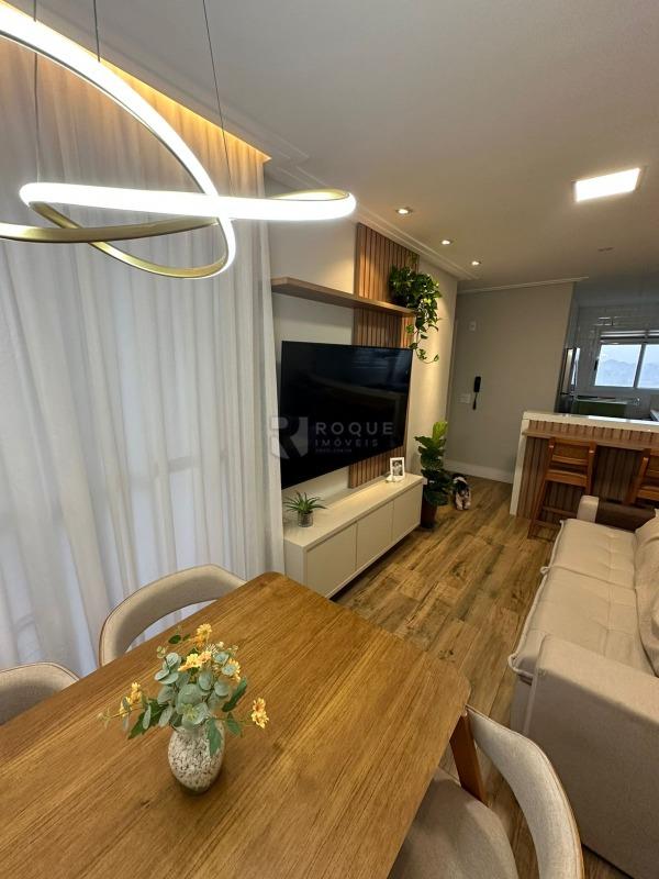 Apartamento à venda no bairro Condomínio Varandas I: 