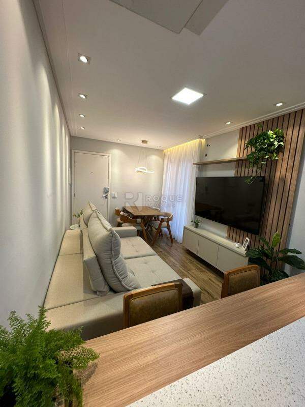 Apartamento à venda no bairro Condomínio Varandas I: 