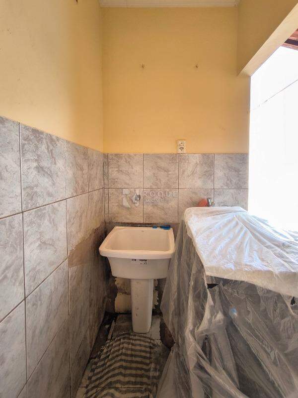 Casa Residencial à venda no bairro Jardim São Lourenço: LAVANDERIA