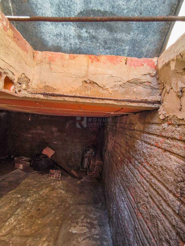 Casa Residencial à venda no bairro Jardim São Lourenço: PORÃO