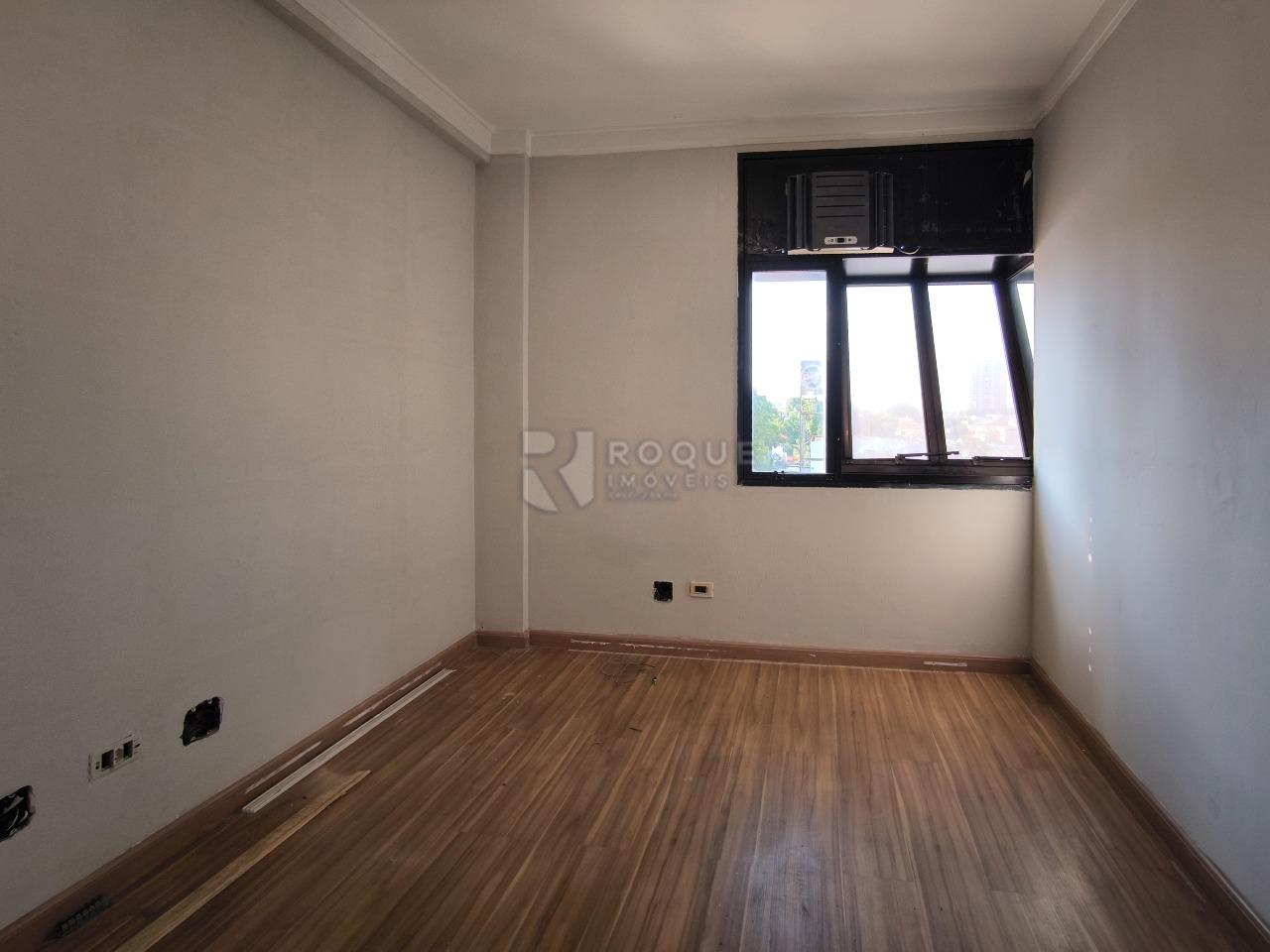 Salas/Conjuntos à venda no bairro Centro: SALA 4