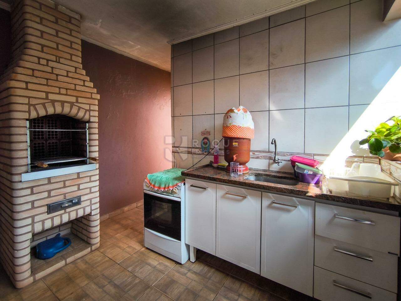 Casa Residencial à venda no bairro Jardim Santa Catarina: COZINHA EXTERNA