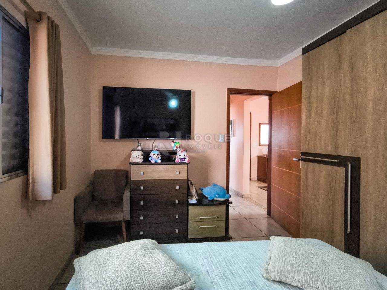 Casa Residencial à venda no bairro Jardim Santa Catarina: DORMITÓRIO 1