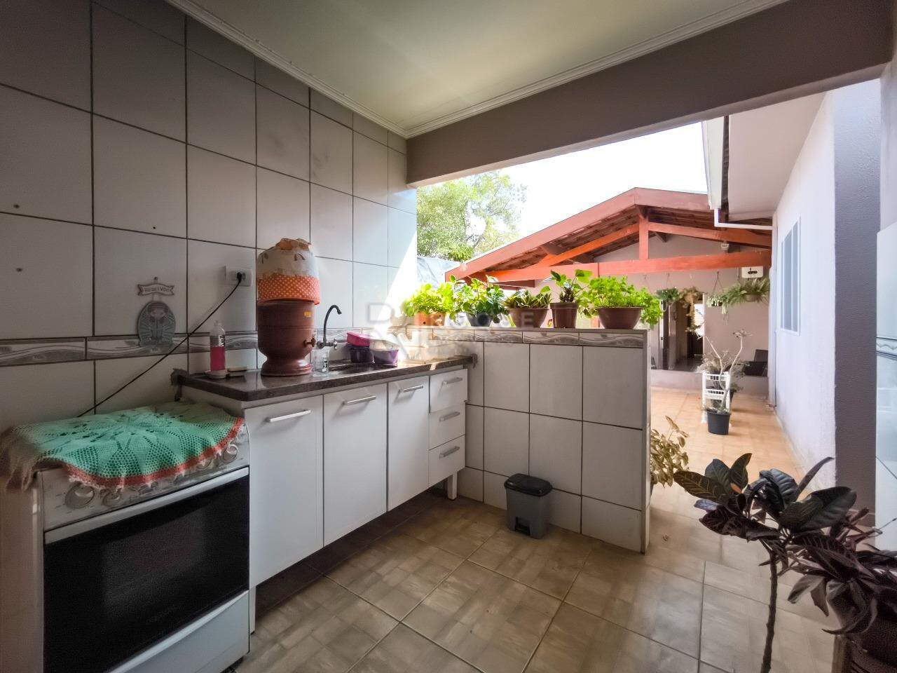 Casa Residencial à venda no bairro Jardim Santa Catarina: COZINHA EXTERNA
