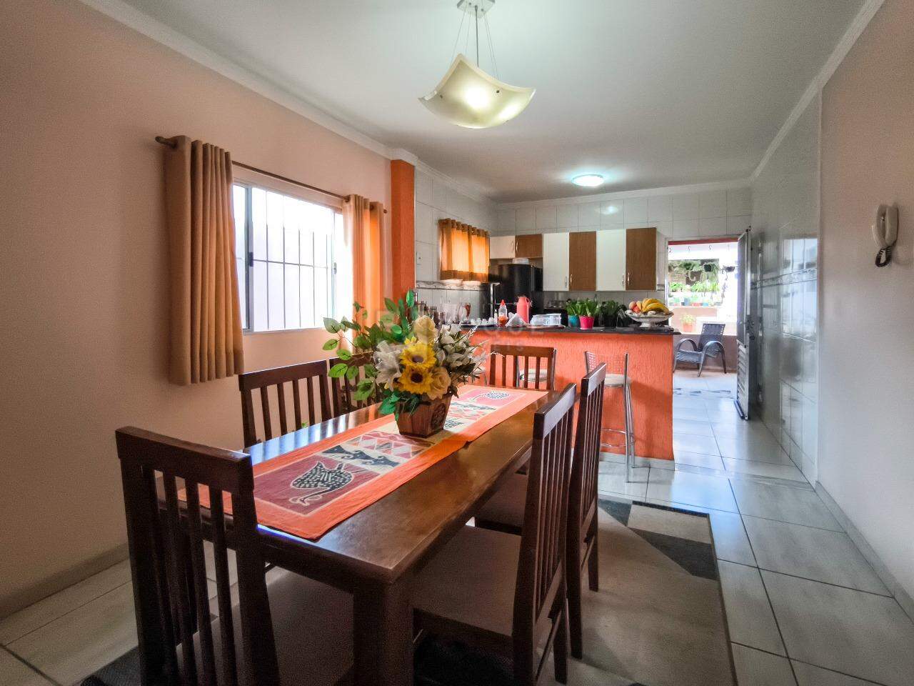 Casa Residencial à venda no bairro Jardim Santa Catarina: SALA DE JANTAR