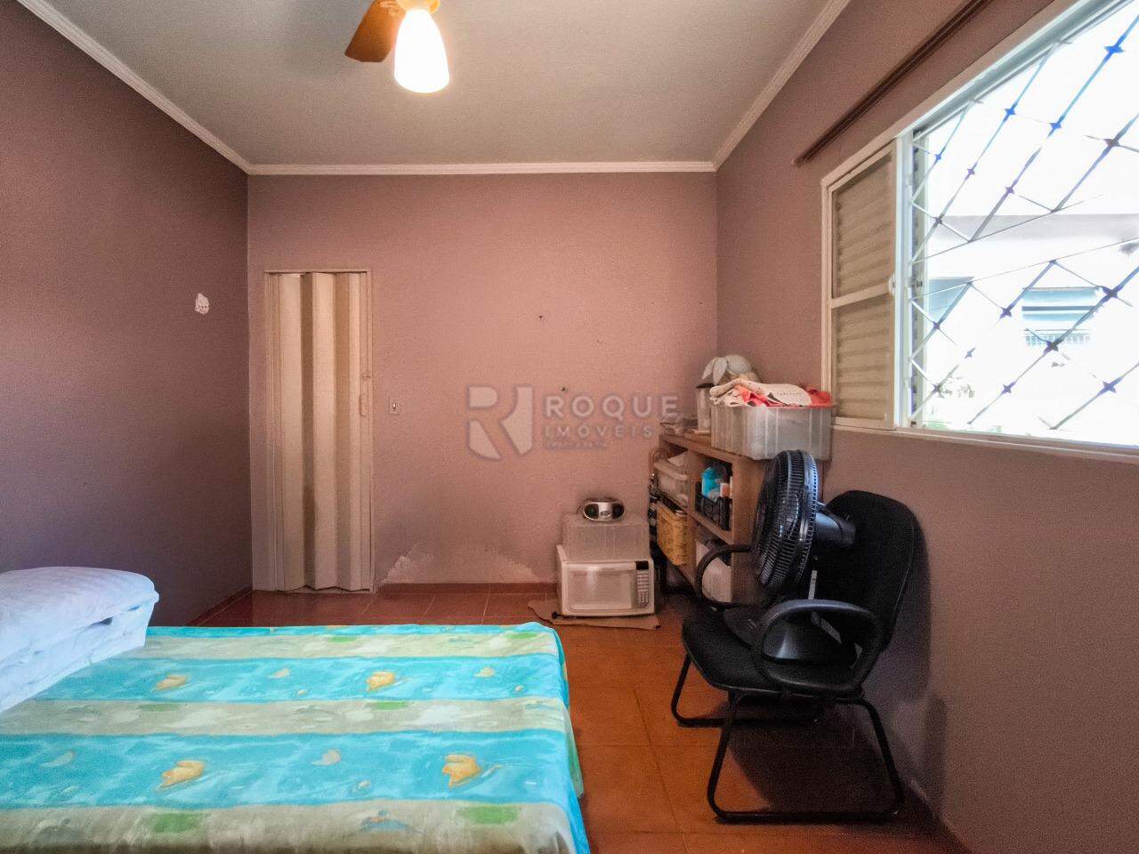 Casa Residencial à venda no bairro Jardim Santa Catarina: SUÍTE