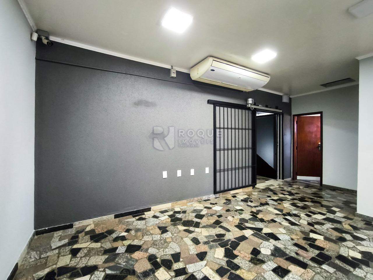 Barracão/Galpão para aluguel no bairro Jardim Esmeralda: ESCRITÓRIO