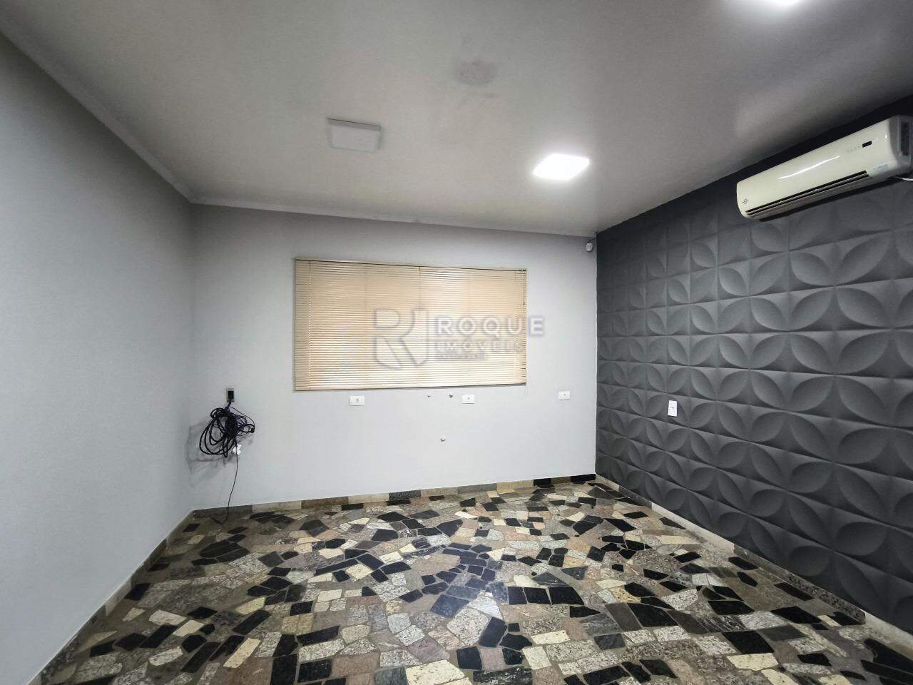 Barracão/Galpão para aluguel no bairro Jardim Esmeralda: SALA 1