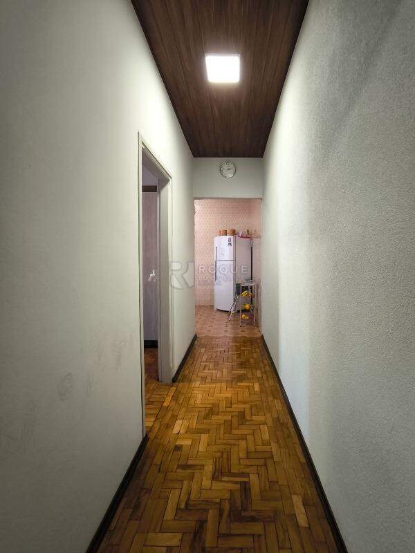 Casa Residencial à venda no bairro Vila Claudia: CORREDOR INTERNO
