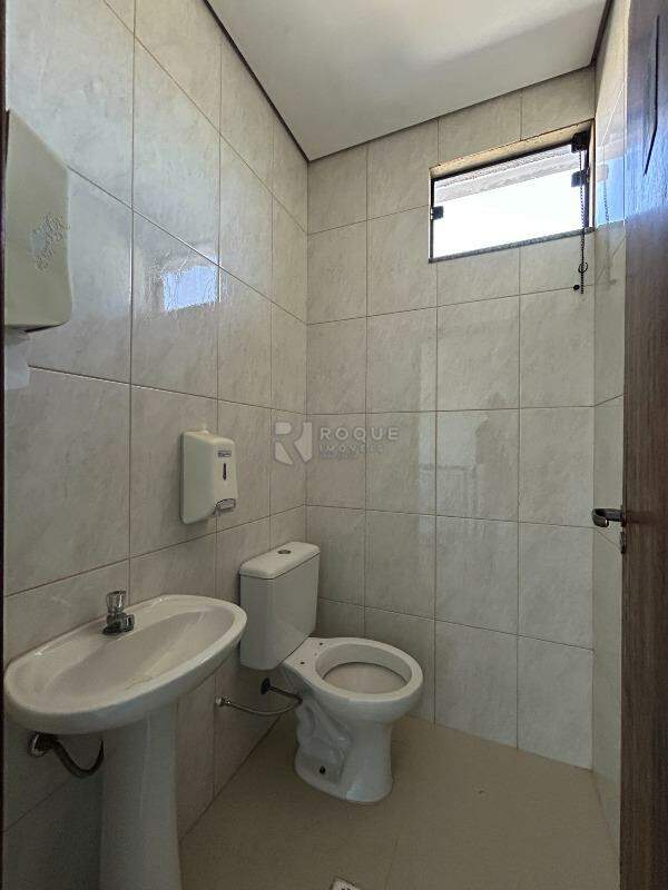 Barracão/Galpão para aluguel no bairro Jardim Esmeralda: WC social 2