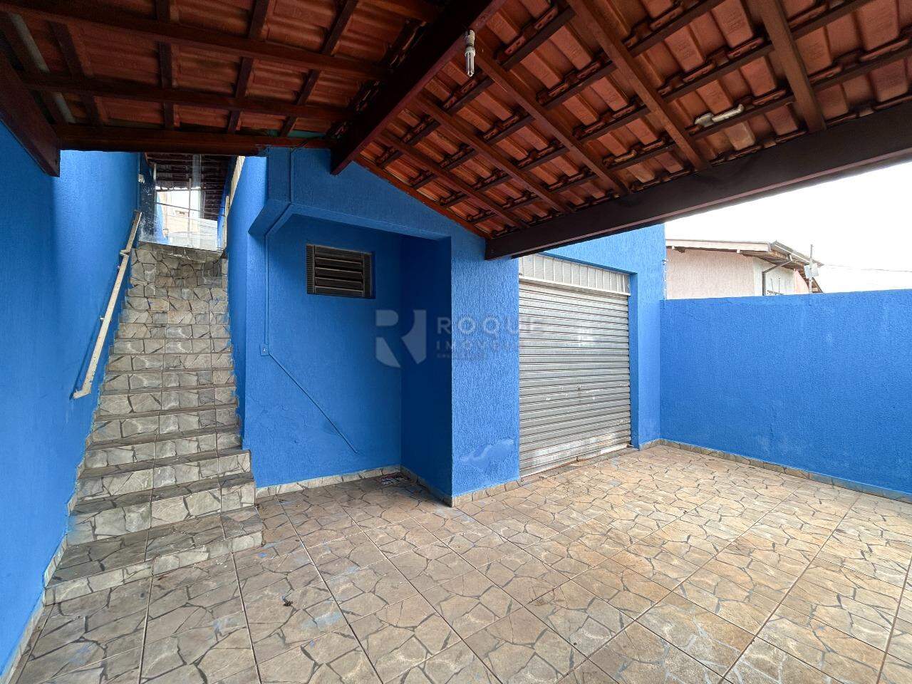 Casa com salão para aluguel no bairro Jardim Ibirapuera: Acesso externo casa