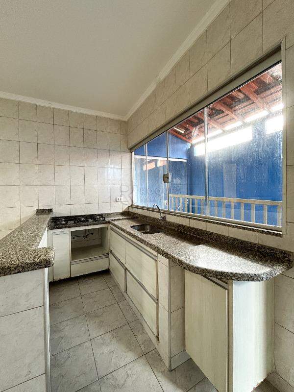 Casa com salão para aluguel no bairro Jardim Ibirapuera: Cozinha