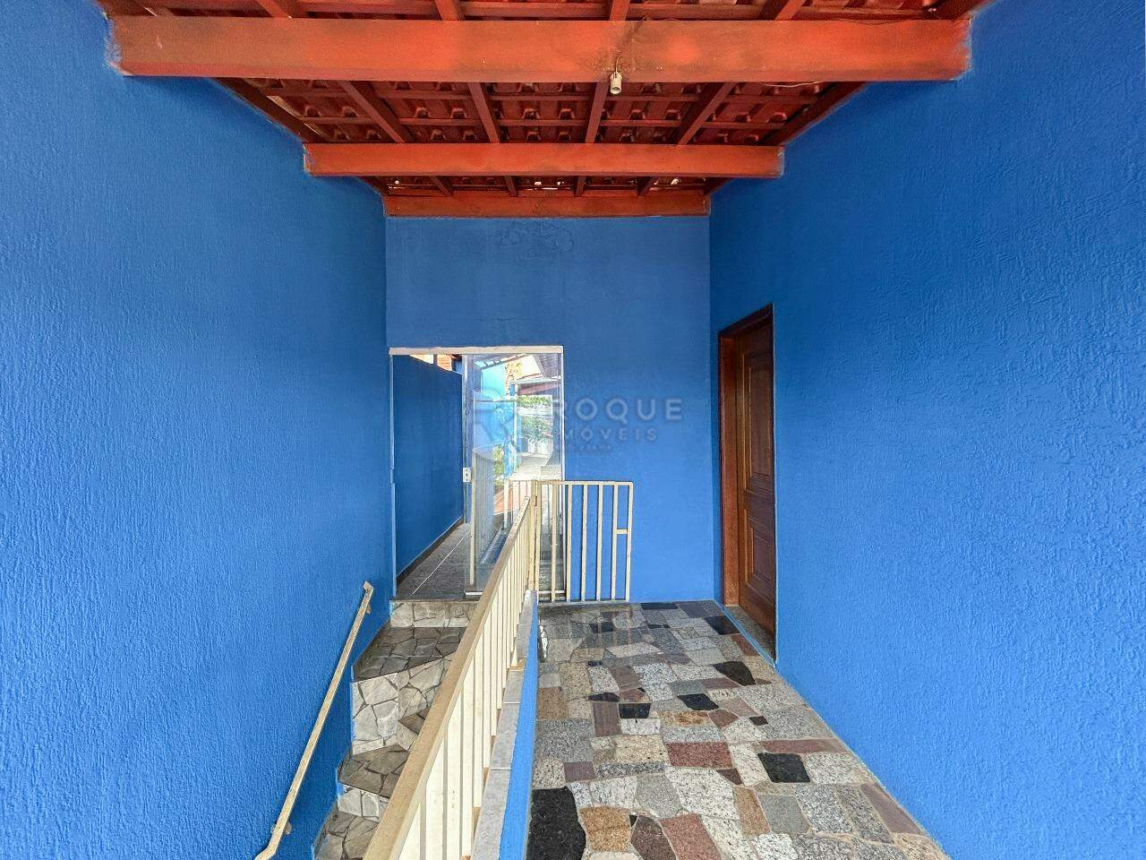 Casa com salão para aluguel no bairro Jardim Ibirapuera: Acesso externo casa