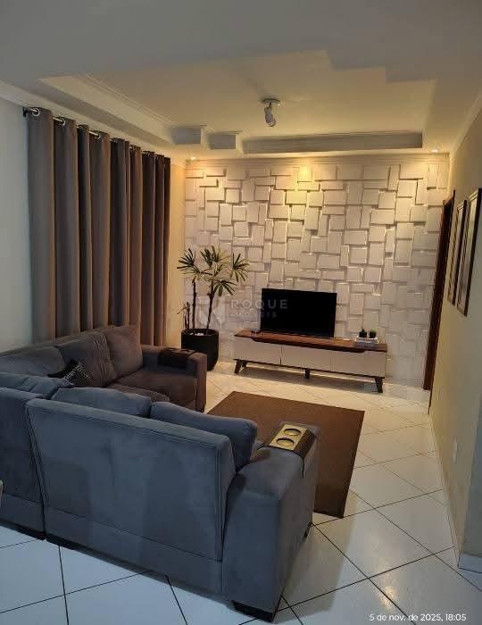 Casa Residencial à venda no bairro Jardim Olga Veroni: 