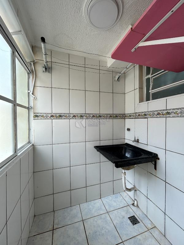 Apartamento para aluguel no bairro Jardim Olga Veroni: Área de serviço 