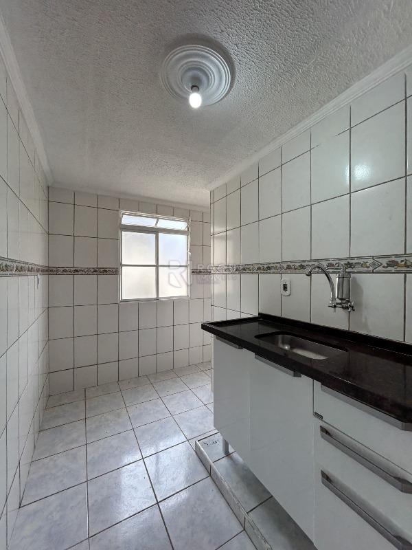 Apartamento para aluguel no bairro Jardim Olga Veroni: Cozinha
