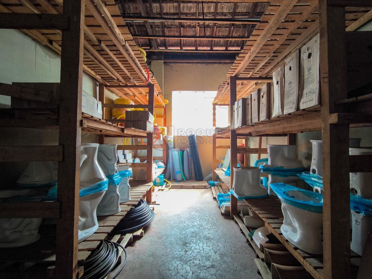 Barracão/Galpão à venda no bairro Centro: 