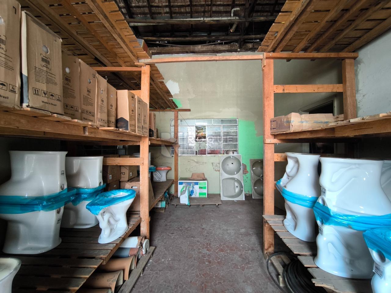 Barracão/Galpão à venda no bairro Centro: 