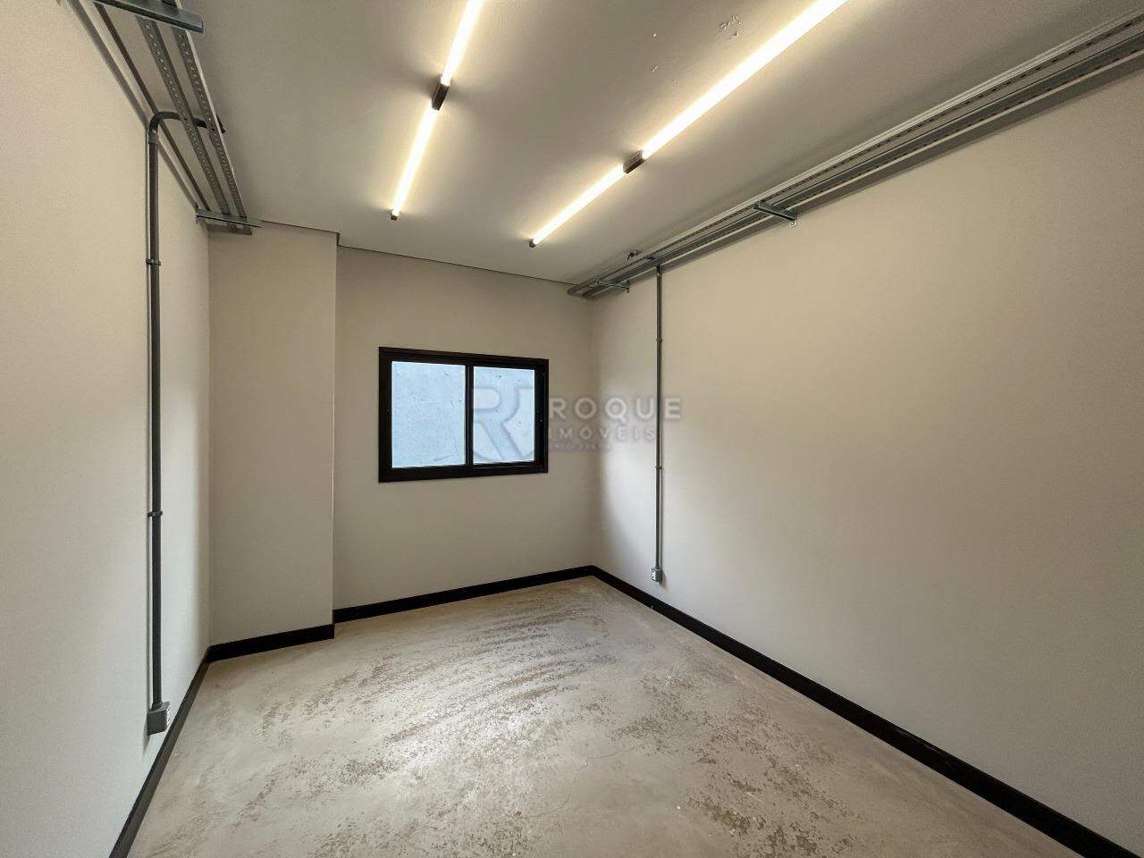 Salão para aluguel no bairro Jardim Porto Real IV: Sala 4 segundo andar