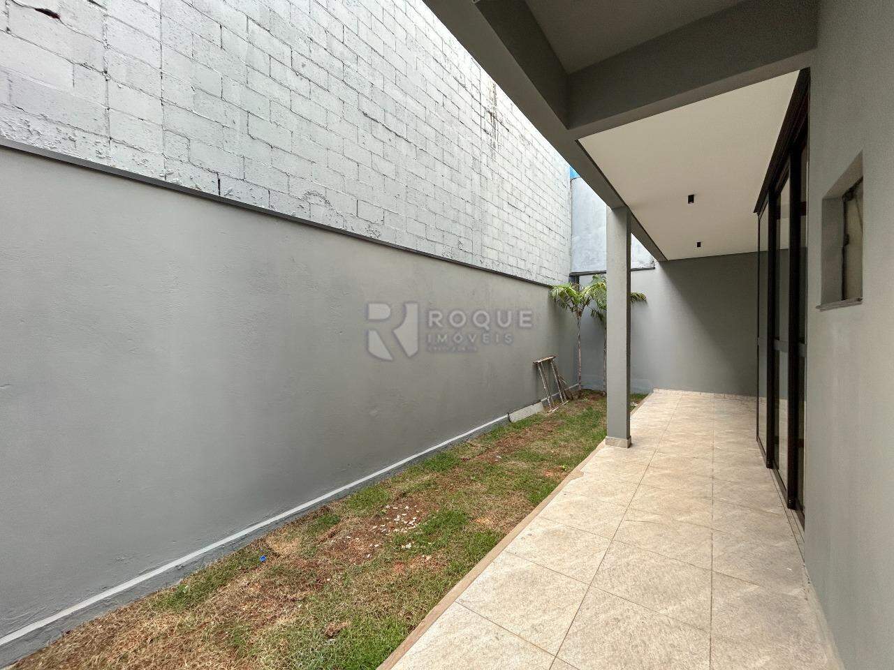 Salão para aluguel no bairro Jardim Porto Real IV: Fundo