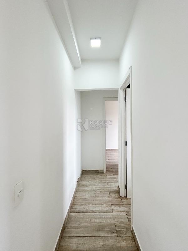 Apartamento para aluguel no bairro Chácaras Antonieta: Hall 