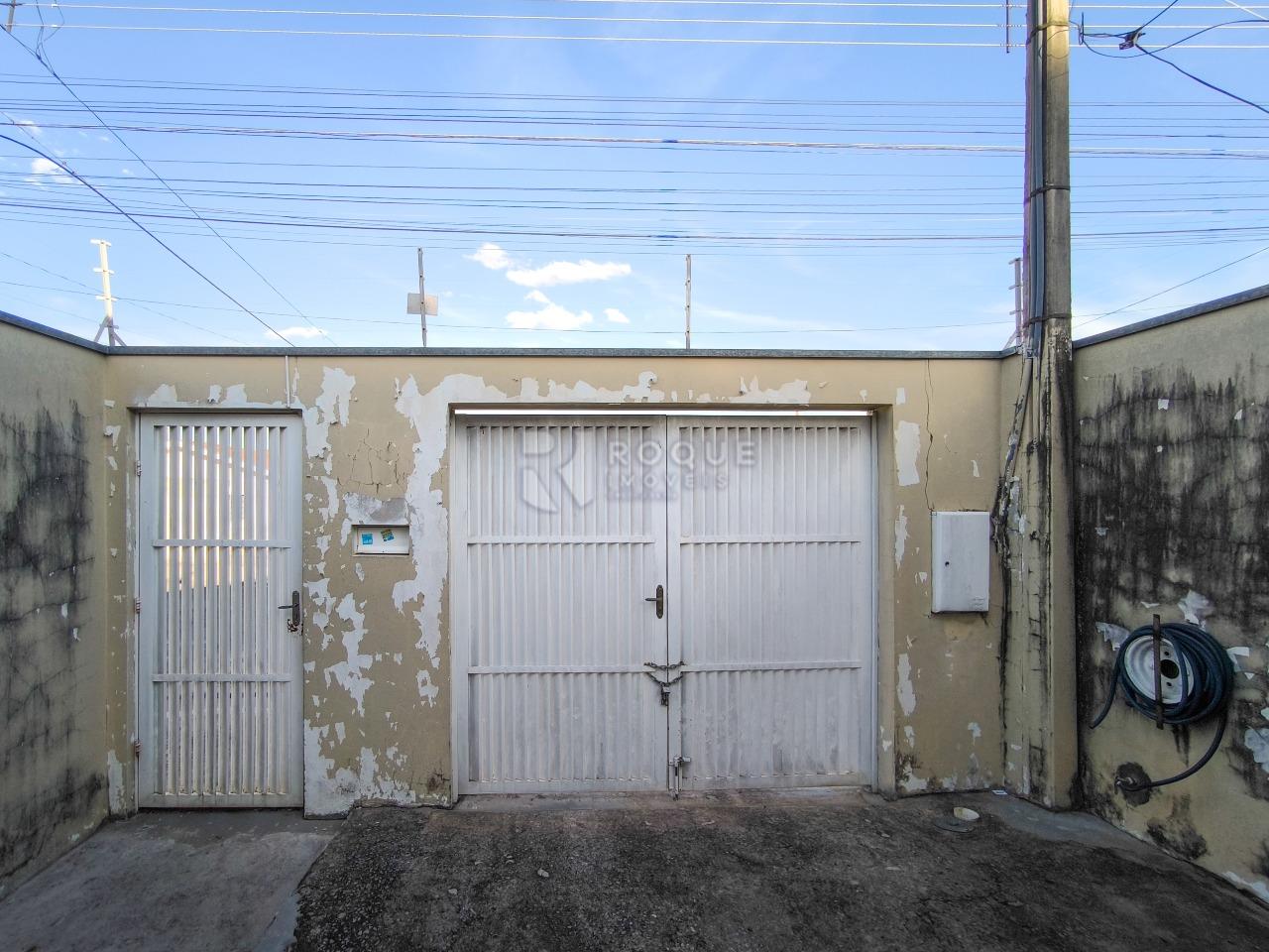 Casa Residencial à venda no bairro Vila Claudia: ENTRADA
