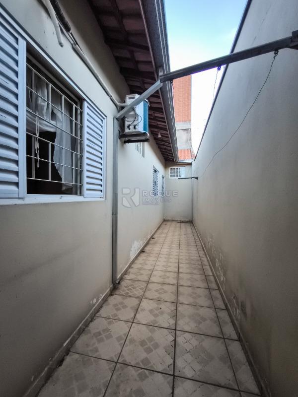 Casa Residencial à venda no bairro Vila Claudia: ÁREA DE VARAL