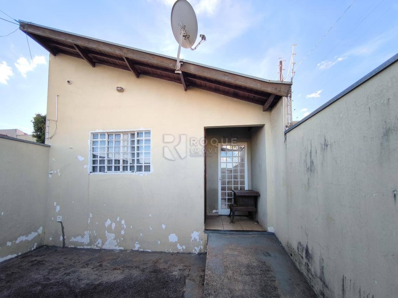 Casa Residencial à venda no bairro Vila Claudia: FRENTE