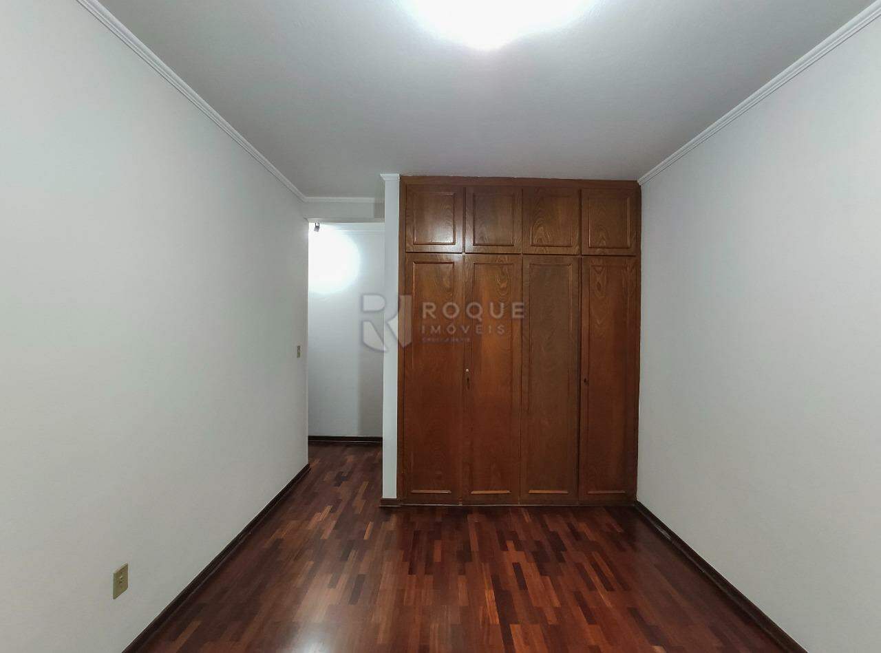 Apartamento à venda no bairro Vila Paraiso: Dormitório 4 suíte