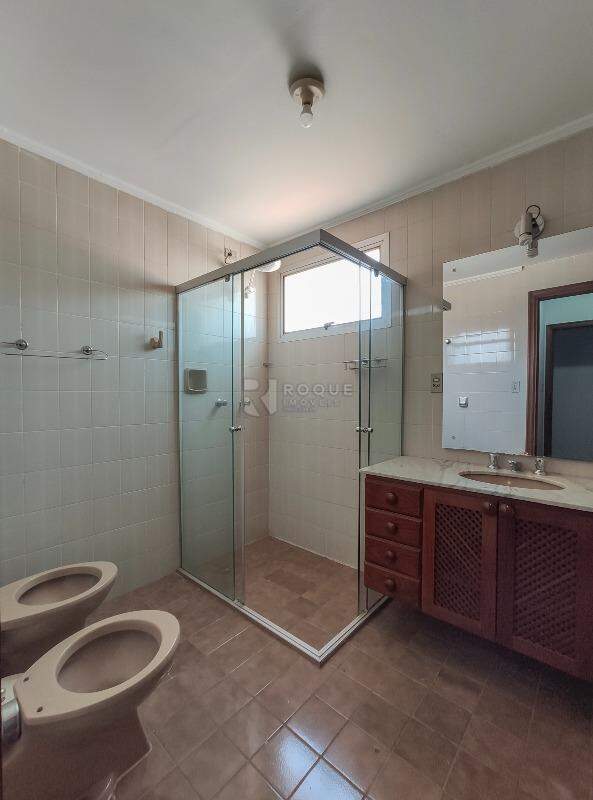 Apartamento à venda no bairro Vila Paraiso: WC suíte 