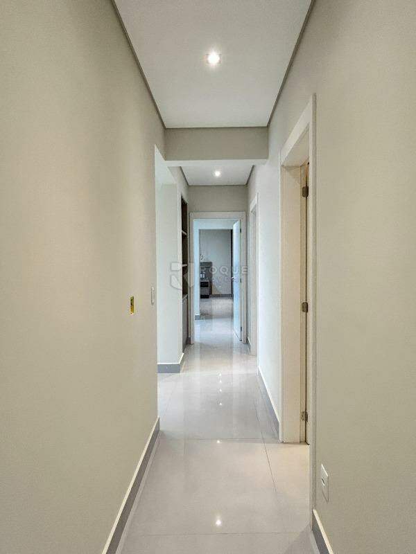 Apartamento para aluguel no bairro Jardim Aquárius: Hall