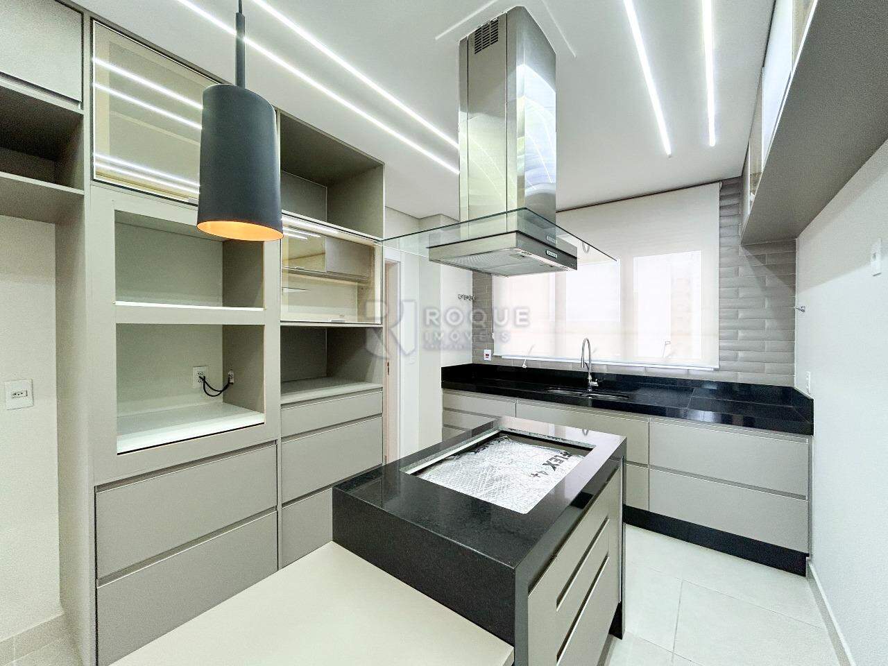 Apartamento para aluguel no bairro Jardim Aquárius: Cozinha