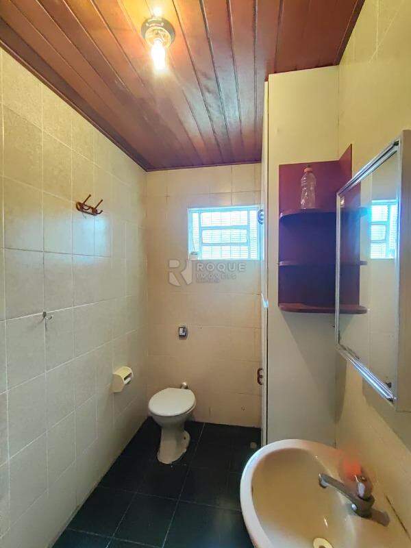 Barracão/Galpão para aluguel no bairro Jardim Barão de Souza Queiroz: WC Suíte/ Casa inferior