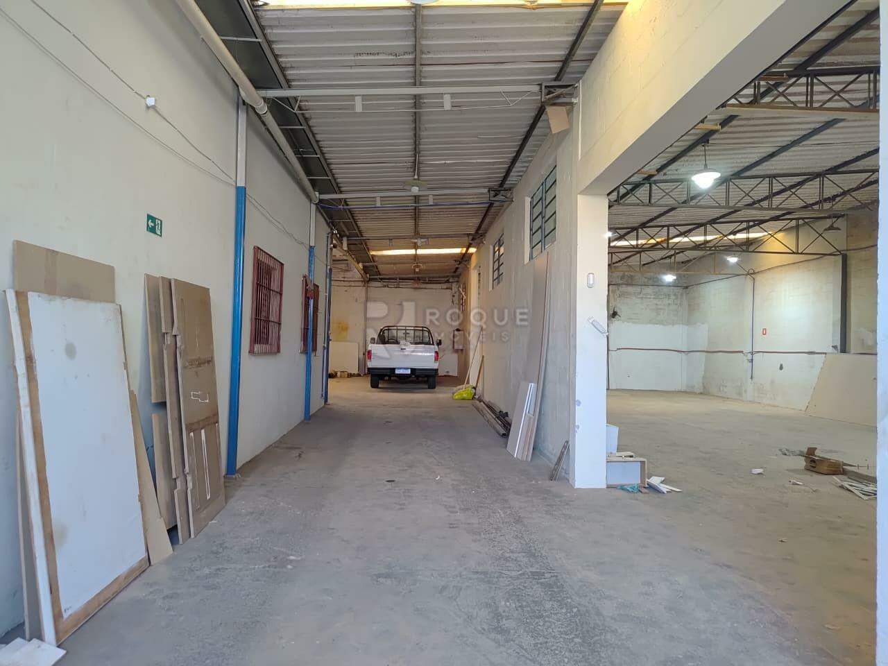 Barracão/Galpão para aluguel no bairro Jardim Barão de Souza Queiroz: Barracão