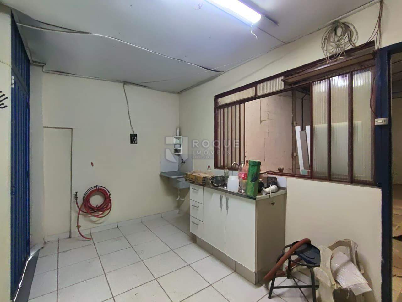 Barracão/Galpão para aluguel no bairro Jardim Barão de Souza Queiroz: Cozinha Barracão
