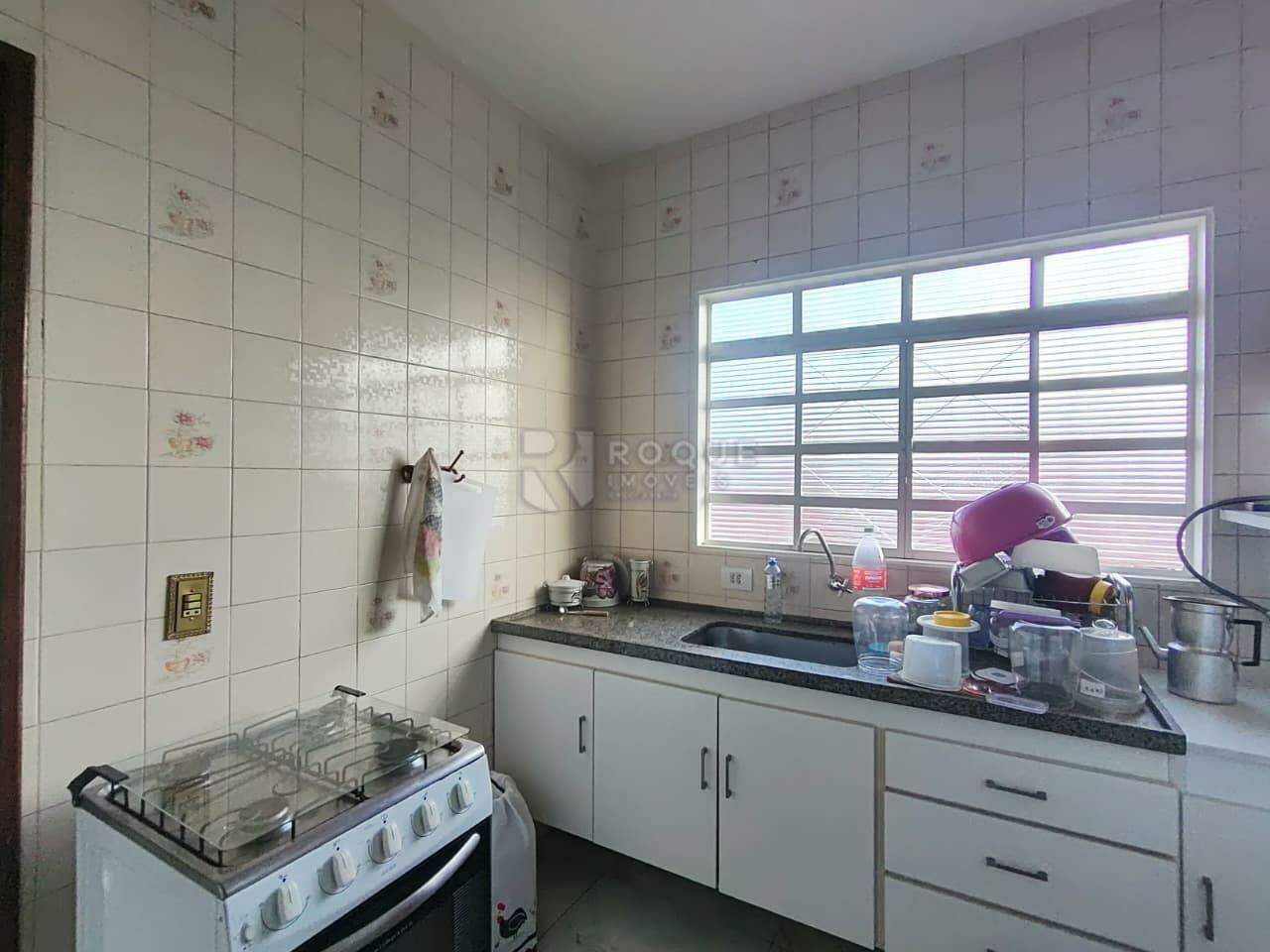 Barracão/Galpão para aluguel no bairro Jardim Barão de Souza Queiroz: Cozinha Casa superior