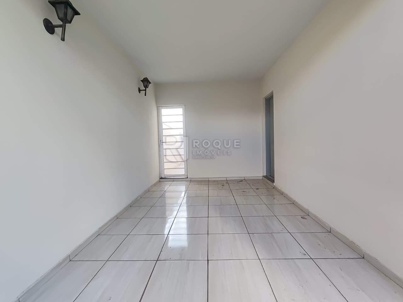 Barracão/Galpão para aluguel no bairro Jardim Barão de Souza Queiroz: Garagem