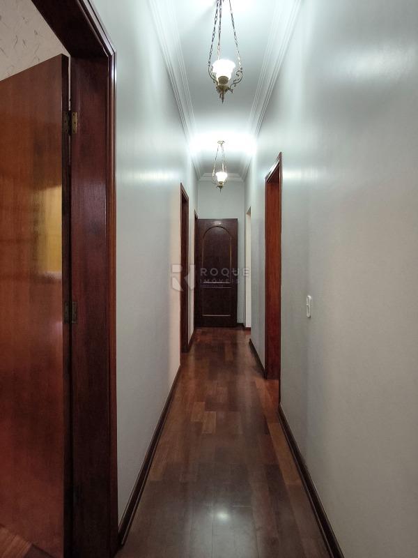 Casa Residencial à venda no bairro Vila da Glória: CORREDOR INTERNO
