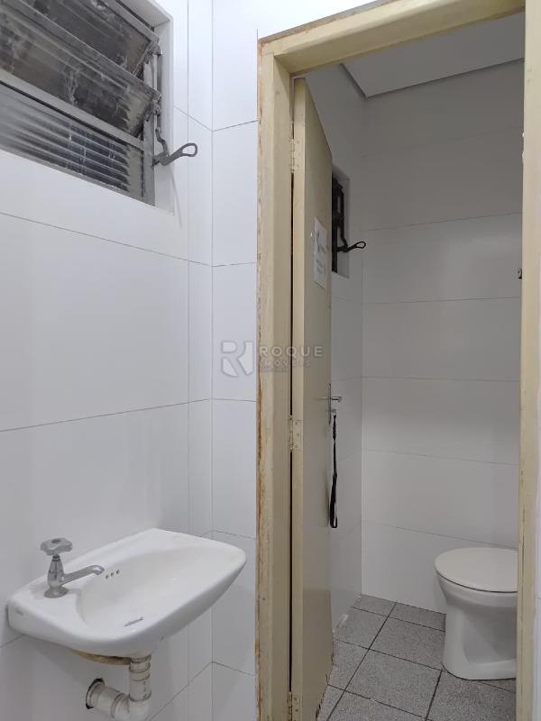 Salão para aluguel no bairro Centro: WC 01 inferior