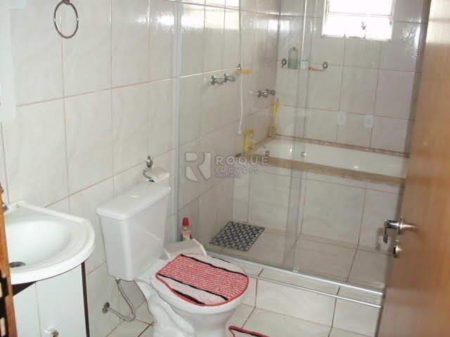 Casa Comercial à venda no bairro DISTRITO INDUSTRIAL I: 
