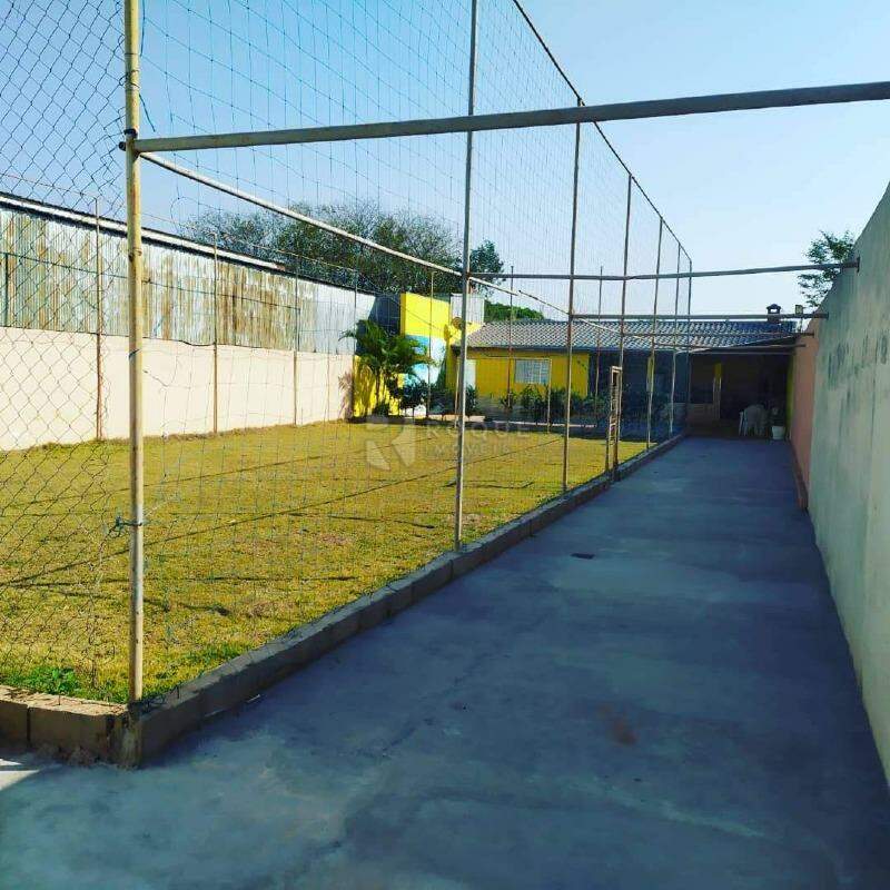 Casa Comercial à venda no bairro DISTRITO INDUSTRIAL I: 