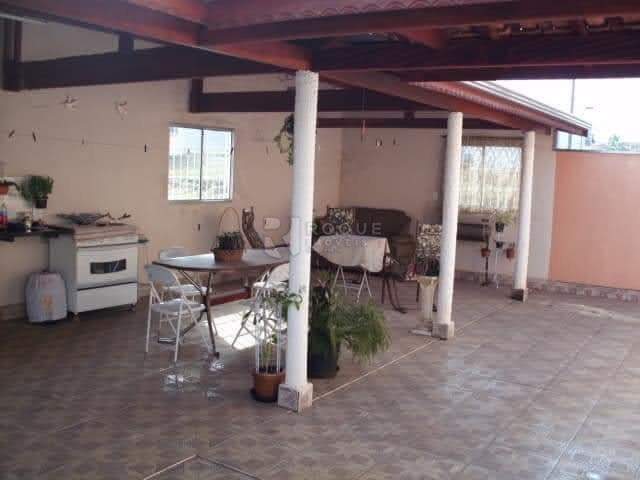 Casa Comercial à venda no bairro DISTRITO INDUSTRIAL I: 