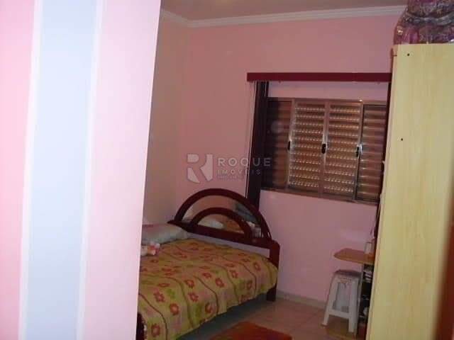 Casa Comercial à venda no bairro DISTRITO INDUSTRIAL I: 