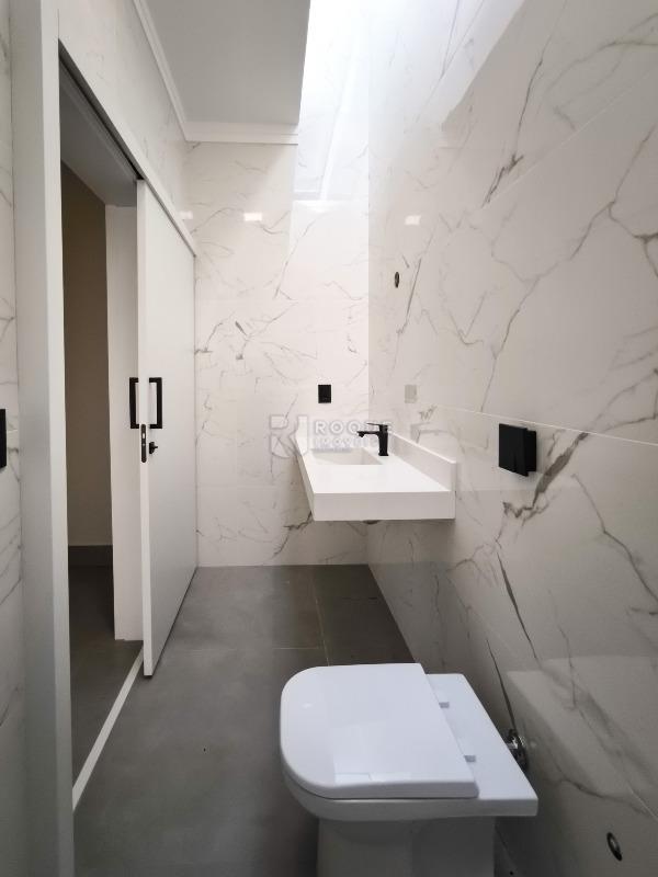 Casa em condomínio à venda no bairro Vale das Oliveiras: WC SUITE MASTER