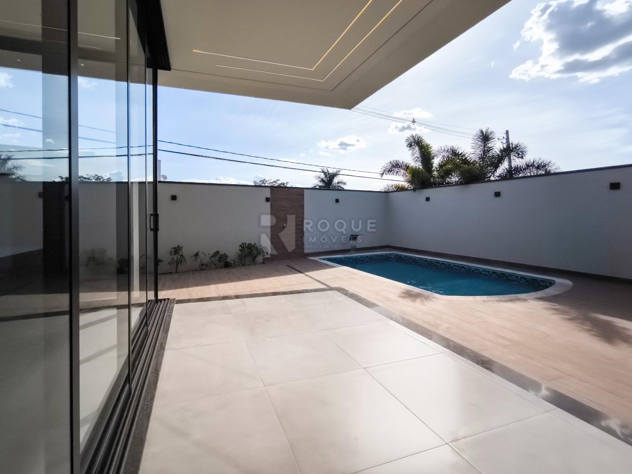 Casa em condomínio à venda no bairro Vale das Oliveiras: ÁREA EXTERNA