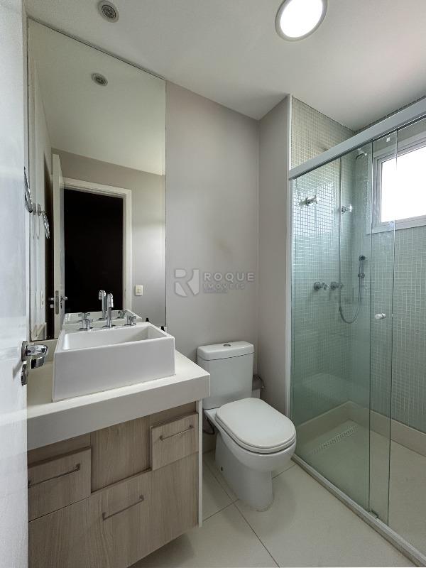 Apartamento à venda no bairro Jardim Aquárius: WC Suíte 2