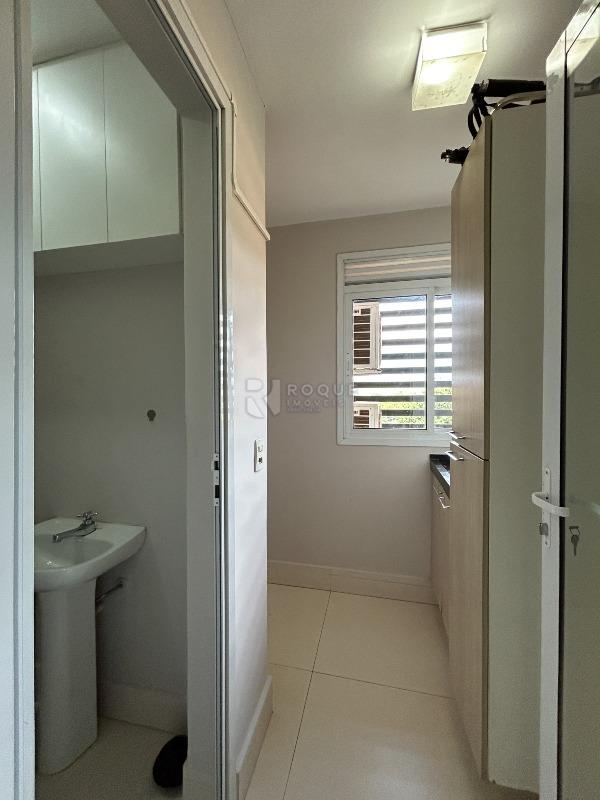 Apartamento à venda no bairro Jardim Aquárius: Hall