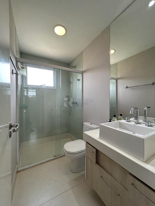 Apartamento à venda no bairro Jardim Aquárius: WC Suíte 3