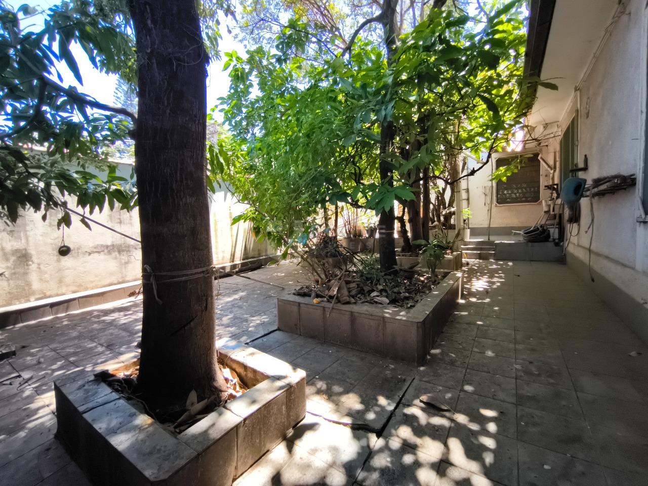 Casa Residencial à venda no bairro Vila Camargo: QUINTAL