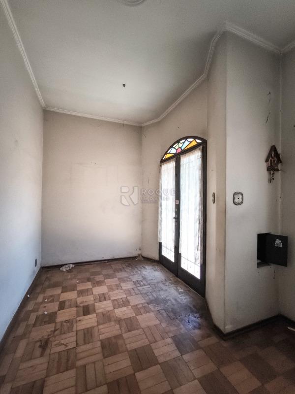 Casa Residencial à venda no bairro Vila Camargo: SALA DE ESTAR
